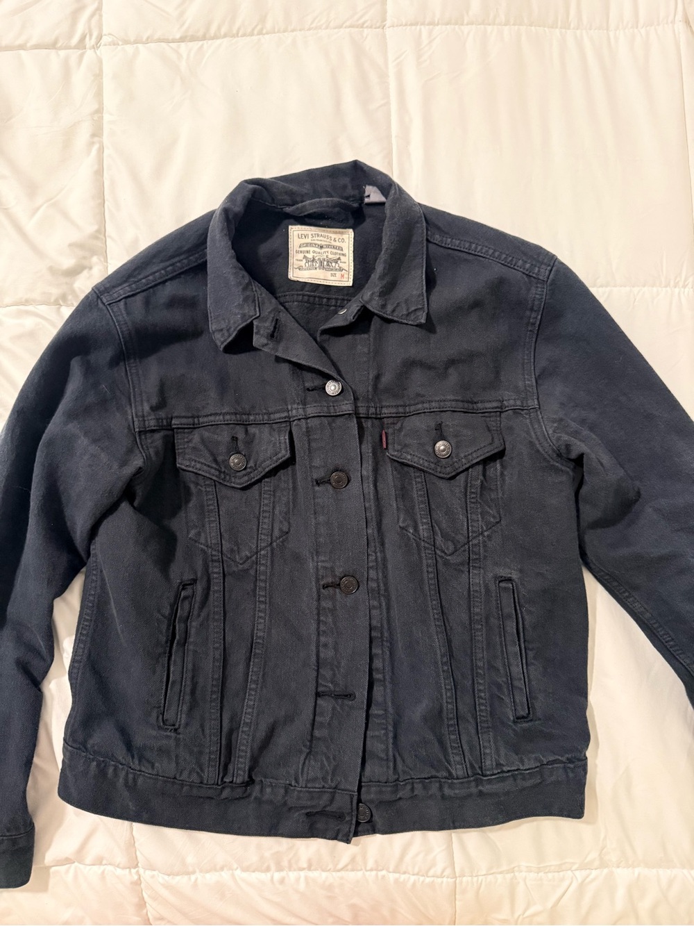 Levi's Women's Dark Washed Black Denim Jacket with Wave Embroidery | M